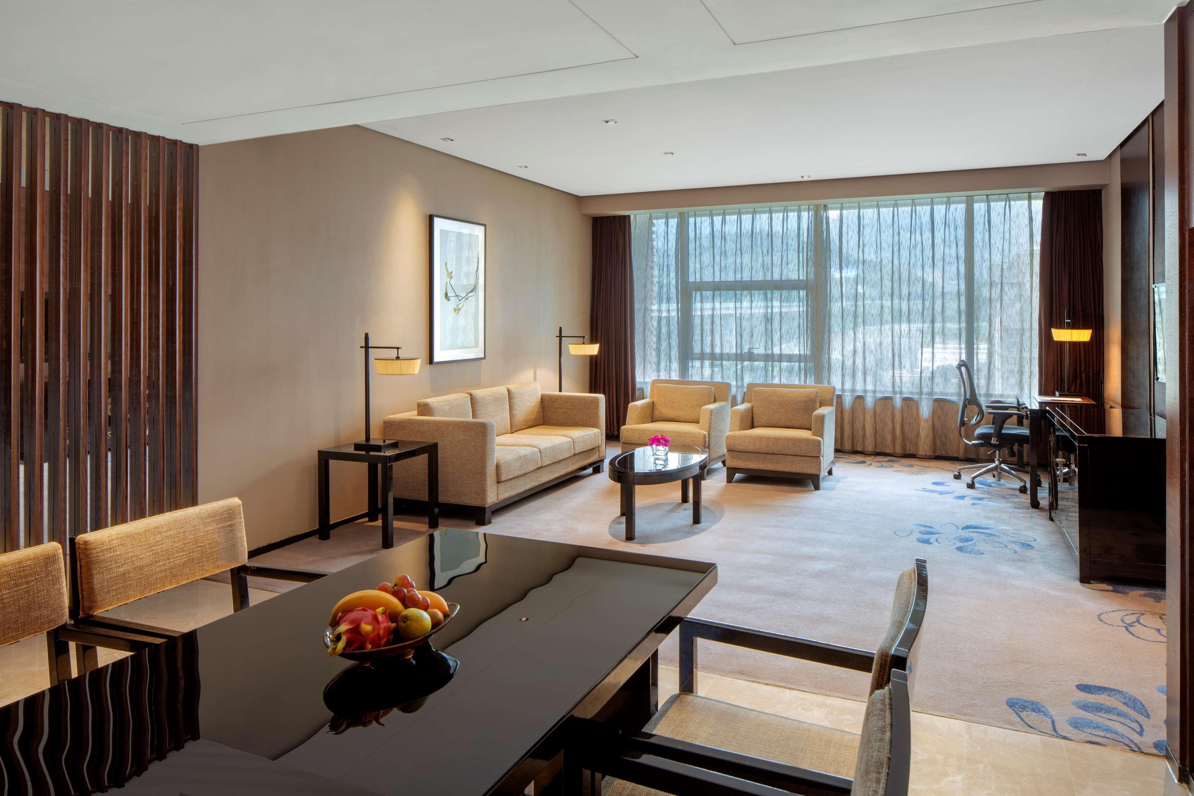 Chongqing Ronghui Grand Hotel Exterior foto
